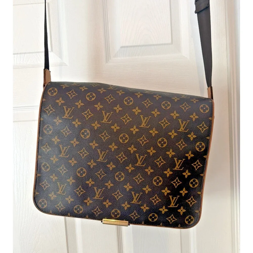 VINTAGE Louis Vuitton Monogram Abesses Shoulder Bag 14x11x3